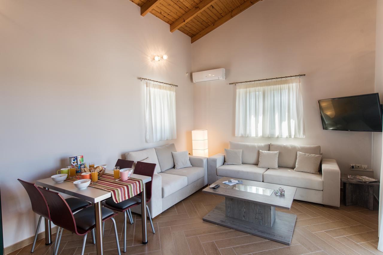 Lefkogea Villas & Apartments Tsoukaládhes Buitenkant foto